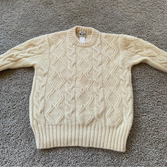 Woolrich Sweaters - Vintage Women's Woolrich Cream Knit Wool Sweater Size Medium